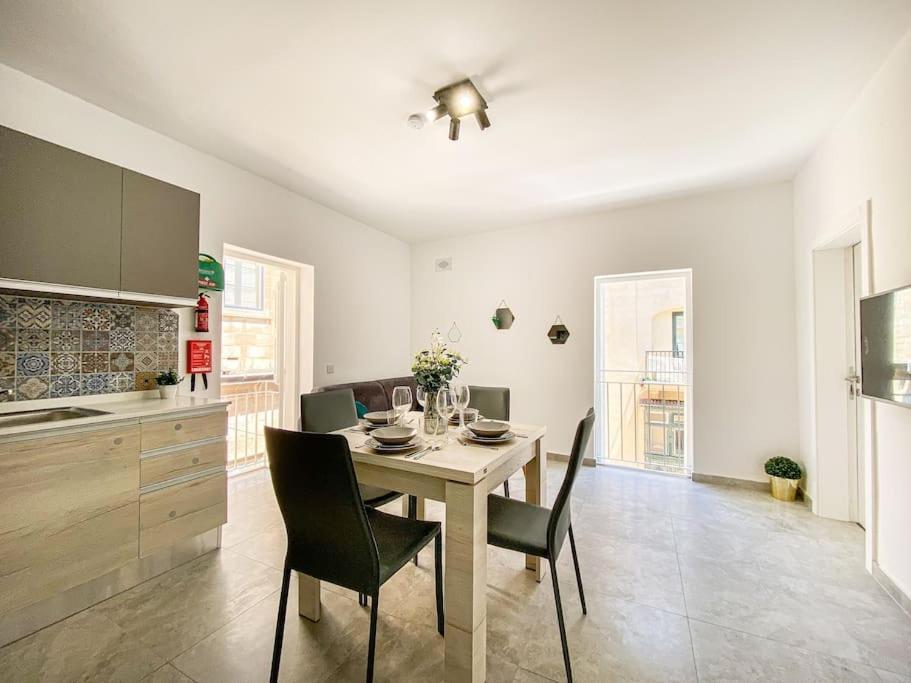 Lovely 1- Bedroom Apartment In Floriana Exterior foto
